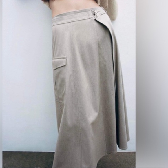NWT Zara Cargo Wrap Midi Skirt Khaki Beige Size Small - Picture 5 of 5
